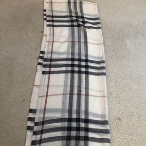 Authentic Creme Burberry scarf
